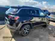 2025 Jeep Compass Limited z VIN 3C4NJDCN4ST576858, wystawiony jako Copart lot #85311645 z przebiegiem 4 261 mil mil oraz Nie do naprawy • Non repairable. Historia ofert i sprzedaży dostępna na DreamBid. Obrazek 3.