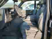2003 GMC Sierra 1500 SLT с VIN 2GTEK19T031155644, выставлен на аукционе Copart как лот 71902745 с пробегом 142 466 миль миль и Списание • Salvage title. История ставок и продаж доступна на DreamBid. Изображение 7.