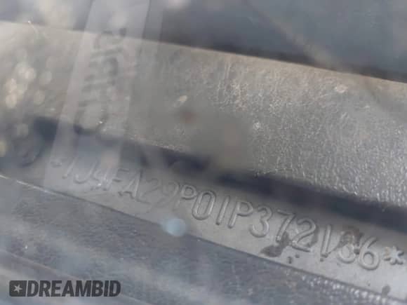 2001 Jeep Wrangler SE with VIN 1J4FA29P01P372136, listed as a IAAI auction lot 42013962 with 163,732 mi miles and . Bid and sale history available at DreamBid. Image 9.