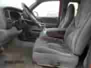 1998 Dodge Dakota SLT z VIN 1B7GL22X4WS573038, wystawiony jako Copart lot #44205935 z przebiegiem 126 293 mil mil oraz Czysty tytuł • Clean title. Historia ofert i sprzedaży dostępna na DreamBid. Obrazek 7.