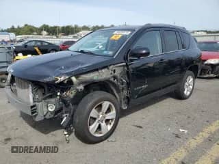 2014 Jeep Compass Latitude с VIN 1C4NJCEB1ED522330, выставлен на аукционе Copart как лот 84630415 с пробегом 150 480 миль миль и Списание • Salvage title. История ставок и продаж доступна на DreamBid. Изображение 1.