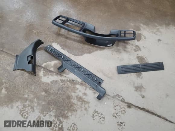 2006 GMC Sierra 1500 SLE1 with VIN 2GTEK13Z961354144, listed as a Copart auction lot 57859295 with 240,571 mi miles and Clean title. Bid and sale history available at DreamBid. Image 12.