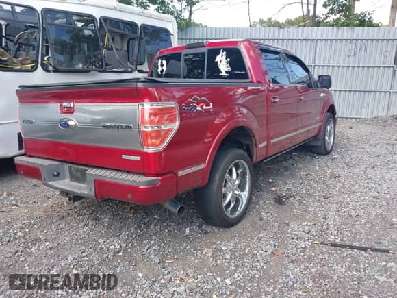 2014 Ford F-150 XL with VIN 1FTFW1ET7EFA39027, listed as a IAAI auction lot 42642084 with 181,836 mi miles and . Bid and sale history available at DreamBid. Image 4.