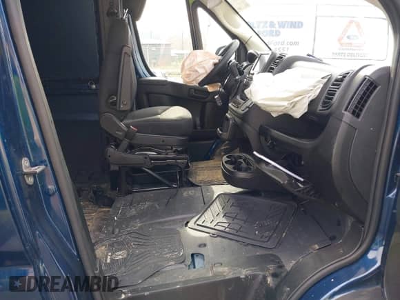 2023 Ram ProMaster Cargo with VIN 3C6LRVBG1PE599526, listed as a IAAI auction lot 41910156 with 1,504 mi miles and . Bid and sale history available at DreamBid. Image 5.