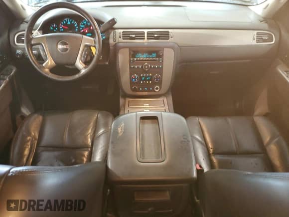 2010 GMC Sierra 1500 SLT z VIN 3GTRKWE22AG183834, wystawiony jako Copart lot #62725735 z przebiegiem 206 072 mil mil oraz Szkoda całkowita • Salvage title. Historia ofert i sprzedaży dostępna na DreamBid. Obrazek 8.