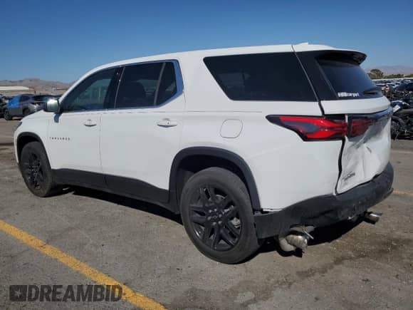 2022 Chevrolet Traverse LS z VIN 1GNERFKW5NJ128100, wystawiony jako Copart lot #80573245 z przebiegiem 30 940 mil mil oraz Szkoda całkowita • Salvage title. Historia ofert i sprzedaży dostępna na DreamBid. Obrazek 2.