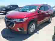 2019 Chevrolet Traverse LT z VIN 1GNEVHKW3KJ159672, wystawiony jako IAAI lot #42064736 z przebiegiem 82 809 mil mil oraz . Historia ofert i sprzedaży dostępna na DreamBid. Obrazek 2.