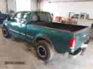 1997 Ford F-150 z VIN 1FTDX1766VNA16744, wystawiony jako IAAI lot #42578246 z przebiegiem 129 699 mil mil oraz . Historia ofert i sprzedaży dostępna na DreamBid. Obrazek 3.