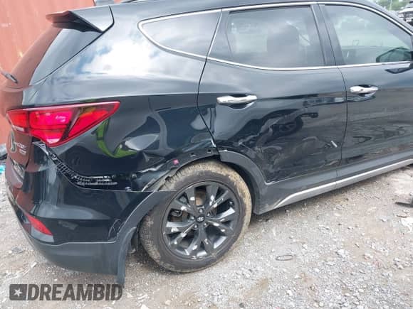 2018 Hyundai Santa Fe Ultimate с VIN 5XYZW4LA6JG550381, выставлен на аукционе IAAI как лот 42558917 с пробегом 60 035 миль миль и . История ставок и продаж доступна на DreamBid. Изображение 6.