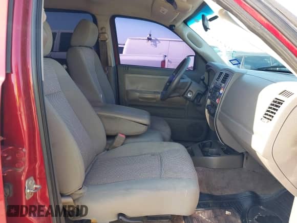 2007 Dodge Dakota SLT with VIN 1D7HE48K97S218329, listed as a IAAI auction lot 42366905 with 201,115 mi miles and . Bid and sale history available at DreamBid. Image 5.