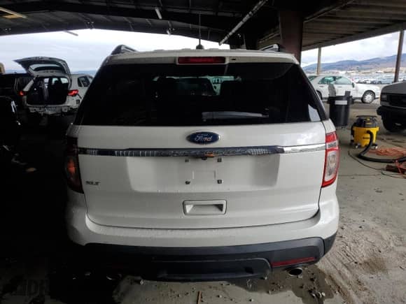 2012 Ford Explorer XLT z VIN 1FMHK7D84CGA09023, wystawiony jako Copart lot #82465245 z przebiegiem 145 391 mil mil oraz Szkoda całkowita • Salvage title. Historia ofert i sprzedaży dostępna na DreamBid. Obrazek 6.