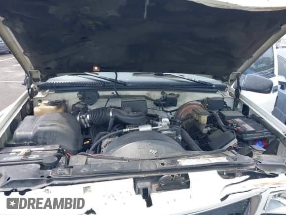 1996 GMC Sierra 1500 z VIN 2GTEC19R6T1533497, wystawiony jako IAAI lot #42258796 z przebiegiem 350 216 mil mil oraz . Historia ofert i sprzedaży dostępna na DreamBid. Obrazek 10.