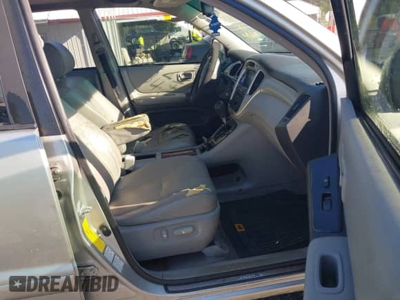 2004 Toyota Highlander с VIN JTEEP21A540063133, выставлен на аукционе IAAI как лот 43046416 с пробегом 248 690 миль миль и . История ставок и продаж доступна на DreamBid. Изображение 5.