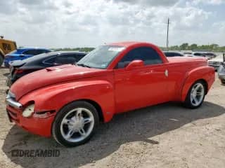 2003 Chevrolet SSR LS с VIN 1GCES14P83B100627, выставлен на аукционе Copart как лот 63792615 с пробегом 90 211 миль миль и Чистый • Clean title. История ставок и продаж доступна на DreamBid. Изображение 1.