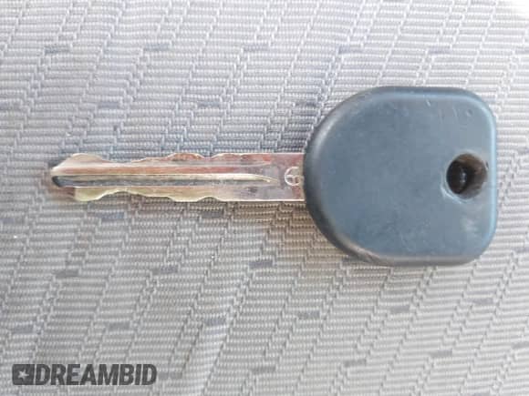 2008 GMC Sierra 1500 Work Truck с VIN 1GTEC14X68Z100542, выставлен на аукционе IAAI как лот 41996563 с пробегом 203 211 миль миль и . История ставок и продаж доступна на DreamBid. Изображение 11.