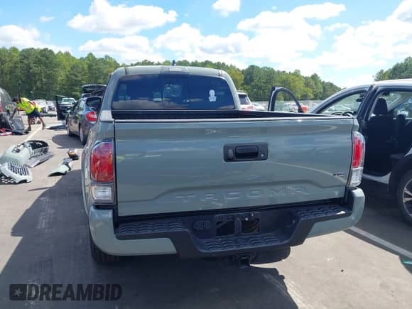 2023 Toyota Tacoma SR5 с VIN 3TMDZ5BN8PM142214, выставлен на аукционе IAAI как лот 43255014 с пробегом 36 497 миль миль и . История ставок и продаж доступна на DreamBid. Изображение 17.