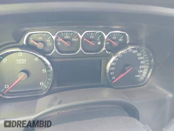 2018 Chevrolet Silverado 1500 LTZ z VIN 3GCUKSEC7JG292396, wystawiony jako IAAI lot #43262571 z przebiegiem Nie podano mil oraz . Historia ofert i sprzedaży dostępna na DreamBid. Obrazek 16.