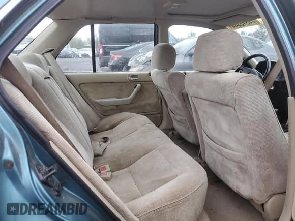 1990 Honda Accord EX z VIN JHMCB7569LC061894, wystawiony jako Copart lot #74372344 z przebiegiem 207 817 mil mil oraz Szkoda całkowita • Salvage title. Historia ofert i sprzedaży dostępna na DreamBid. Obrazek 10.