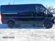 2023 Ram ProMaster Cargo z VIN 3C6LRVVG1PE529021, wystawiony jako IAAI lot #41168221 z przebiegiem 51 689 mil mil oraz . Historia ofert i sprzedaży dostępna na DreamBid. Obrazek 14.