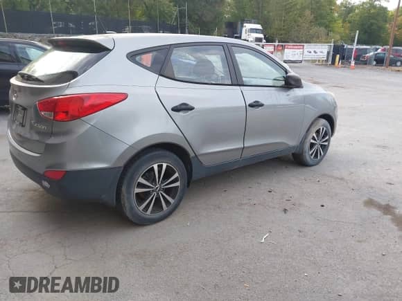 2010 Hyundai Tucson GLS с VIN KM8JT3AC5AU076812, выставлен на аукционе IAAI как лот 43234374 с пробегом 194 936 миль миль и . История ставок и продаж доступна на DreamBid. Изображение 4.