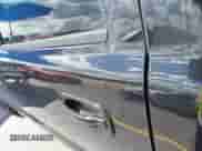 2005 Chevrolet Silverado 1500 LS z VIN 2GCEC13T451322080, wystawiony jako IAAI lot #43125281 z przebiegiem 205 678 mil mil oraz . Historia ofert i sprzedaży dostępna na DreamBid. Obrazek 21.