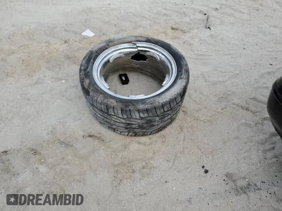 1994 Chevrolet Corvette with VIN 1G1YY22PXR5104229, listed as a Copart auction lot 74204594 with Not provided miles and Salvage title. Bid and sale history available at DreamBid. Image 12.