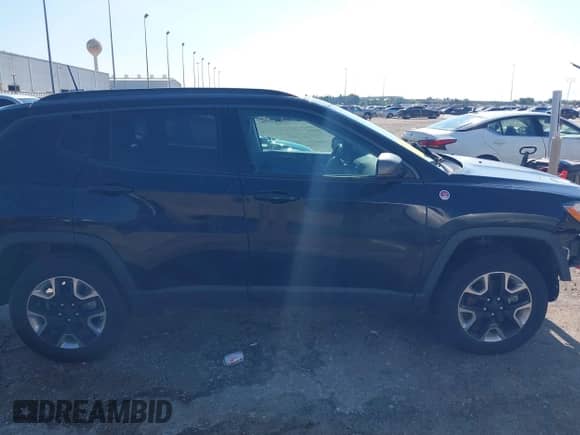 2018 Jeep Compass Trailhawk с VIN 3C4NJDDBXJT403901, выставлен на аукционе IAAI как лот 43123640 с пробегом 103 211 миль миль и . История ставок и продаж доступна на DreamBid. Изображение 14.