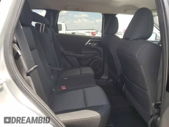 2024 Mitsubishi Outlander ES with VIN JA4J3UA83RZ005171, listed as a Copart auction lot 57891695 with 14,605 mi miles and Non repairable. Bid and sale history available at DreamBid. Image 11.