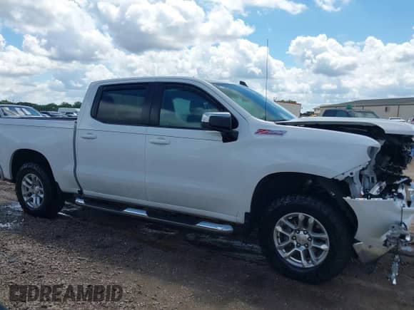 2022 Chevrolet Silverado 1500 LT with VIN 2GCUDDED0N1513978, listed as a IAAI auction lot 42188466 with 62,997 mi miles and . Bid and sale history available at DreamBid. Image 13.