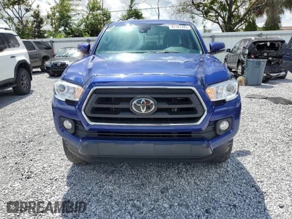 2022 Toyota Tacoma SR5 with VIN 3TMAZ5CN6NM169183, listed as a Copart auction lot 81107425 with 40,708 mi miles and Salvage title. Bid and sale history available at DreamBid. Image 5.