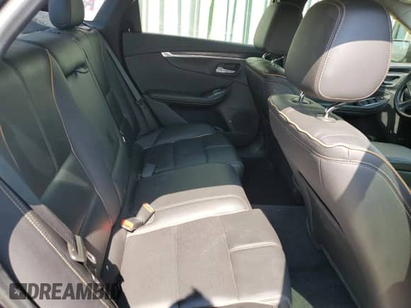 2018 Chevrolet Impala Premier z VIN 2G1125S35J9173466, wystawiony jako Copart lot #72016435 z przebiegiem 221 439 mil mil oraz Szkoda całkowita • Salvage title. Historia ofert i sprzedaży dostępna na DreamBid. Obrazek 10.