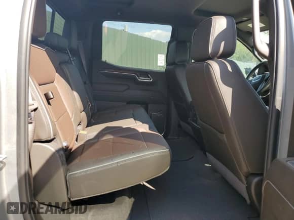 2024 GMC Sierra 1500 Denali z VIN 3GTUUGEL5RG282968, wystawiony jako Copart lot #80407365 z przebiegiem 3 707 mil mil oraz Czysty tytuł • Clean title. Historia ofert i sprzedaży dostępna na DreamBid. Obrazek 10.