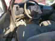 1996 Toyota Tacoma z VIN 4TAPM62N7TZ136944, wystawiony jako Copart lot #82388415 z przebiegiem 203 425 mil mil oraz Szkoda całkowita • Salvage title. Historia ofert i sprzedaży dostępna na DreamBid. Obrazek 8.