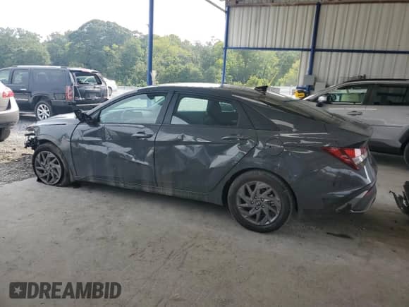 2024 Hyundai Elantra SEL с VIN KMHLM4DGXRU693063, выставлен на аукционе Copart как лот 69289125 с пробегом 11 122 миль миль и Списание • Salvage title. История ставок и продаж доступна на DreamBid. Изображение 2.