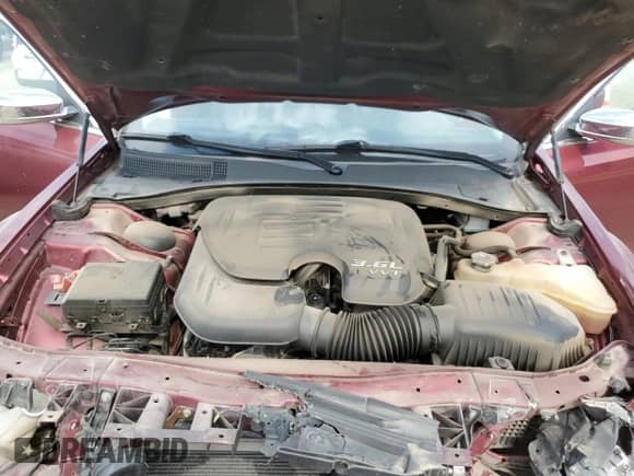 2019 Chrysler 300 Limited с VIN 2C3CCAEG8KH555801, выставлен на аукционе Copart как лот 68255635 с пробегом 75 042 миль миль и Списание • Salvage title. История ставок и продаж доступна на DreamBid. Изображение 11.