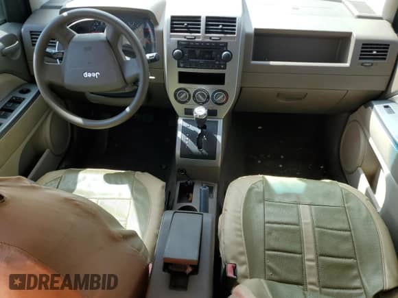 2007 Jeep Compass Sport with VIN 1J8FT47W07D107774, listed as a Copart auction lot 56740335 with 218,850 mi miles and Salvage title. Bid and sale history available at DreamBid. Image 8.