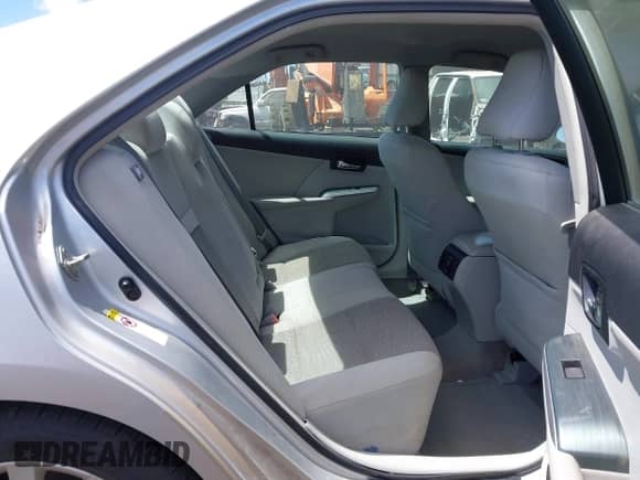 2013 Toyota Camry LE z VIN 4T1BD1FK1DU065025, wystawiony jako IAAI lot #42749481 z przebiegiem 88 374 mil mil oraz . Historia ofert i sprzedaży dostępna na DreamBid. Obrazek 8.