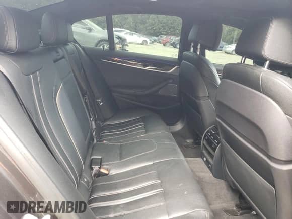 2017 BMW 5 Series 540i xDrive с VIN WBAJE7C30HG890147, выставлен на аукционе Copart как лот 71221115 с пробегом 61 527 миль миль и Списание • Salvage title. История ставок и продаж доступна на DreamBid. Изображение 10.