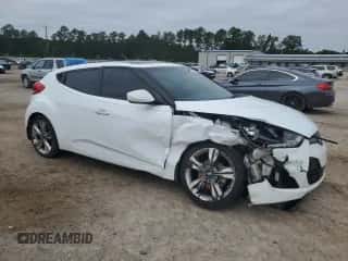 2017 Hyundai Veloster Value Edition with VIN KMHTC6AD8HU319400, listed as a Copart auction lot 71875325 with 114,417 mi miles and Salvage title. Bid and sale history available at DreamBid. Image 4.