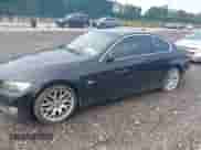 2007 BMW 3 Series 328i z VIN WBAWB33537PU87240, wystawiony jako IAAI lot #42601888 z przebiegiem Nie podano mil oraz . Historia ofert i sprzedaży dostępna na DreamBid. Obrazek 6.