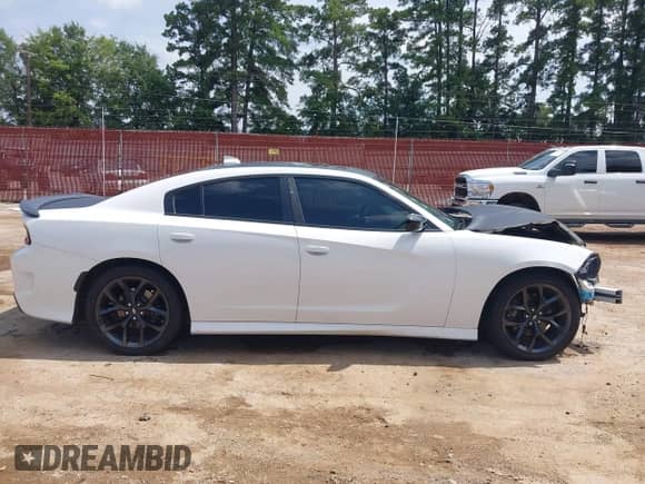 2019 Dodge Charger R/T z VIN 2C3CDXCT5KH629952, wystawiony jako IAAI lot #42891127 z przebiegiem 140 772 mil mil oraz . Historia ofert i sprzedaży dostępna na DreamBid. Obrazek 12.