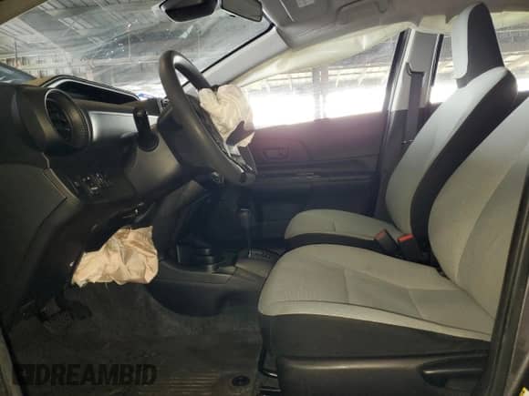 2018 Toyota Prius Two z VIN JTDKDTB35J1601485, wystawiony jako Copart lot #69399225 z przebiegiem 50 035 mil mil oraz Szkoda całkowita • Salvage title. Historia ofert i sprzedaży dostępna na DreamBid. Obrazek 7.