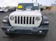 2022 Jeep Wrangler Unlimited Sport z VIN 1C4HJXDNXNW253510, wystawiony jako IAAI lot #41461051 z przebiegiem 32 571 mil mil oraz . Historia ofert i sprzedaży dostępna na DreamBid. Obrazek 13.