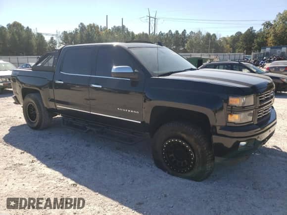 2015 Chevrolet Silverado 1500 LTZ z VIN 3GCUKSEJ4FG515841, wystawiony jako Copart lot #77755794 z przebiegiem 153 455 mil mil oraz Szkoda całkowita • Salvage title. Historia ofert i sprzedaży dostępna na DreamBid. Obrazek 4.