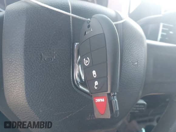 2010 Dodge 1500 SLT z VIN 1D7RV1CP4AS183860, wystawiony jako IAAI lot #42709767 z przebiegiem 228 765 mil mil oraz . Historia ofert i sprzedaży dostępna na DreamBid. Obrazek 11.