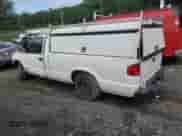 2000 Chevrolet S-10 с VIN 1GCCS1446YK183642, выставлен на аукционе Copart как лот 64385155 с пробегом Не указан миль и Списание • Salvage title. История ставок и продаж доступна на DreamBid. Изображение 2.