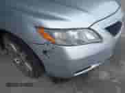 2007 Toyota Camry CE z VIN 4T1BE46K77U652638, wystawiony jako IAAI lot #43367716 z przebiegiem 152 505 mil mil oraz . Historia ofert i sprzedaży dostępna na DreamBid. Obrazek 13.