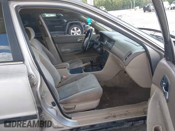 1997 Honda Accord LX with VIN 1HGCD563XVA218823, listed as a IAAI auction lot 42811390 with 92,832 mi miles and . Bid and sale history available at DreamBid. Image 5.