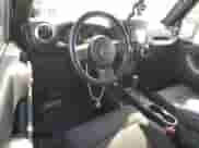 2012 Jeep Wrangler Sahara z VIN 1C4AJWBG6CL236704, wystawiony jako Copart lot #55099555 z przebiegiem 102 180 mil mil oraz Szkoda całkowita • Salvage title. Historia ofert i sprzedaży dostępna na DreamBid. Obrazek 8.