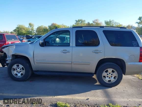 2008 Chevrolet Tahoe LTZ с VIN 1GNFK13058R250015, выставлен на аукционе IAAI как лот 42157661 с пробегом 238 855 миль миль и . История ставок и продаж доступна на DreamBid. Изображение 14.